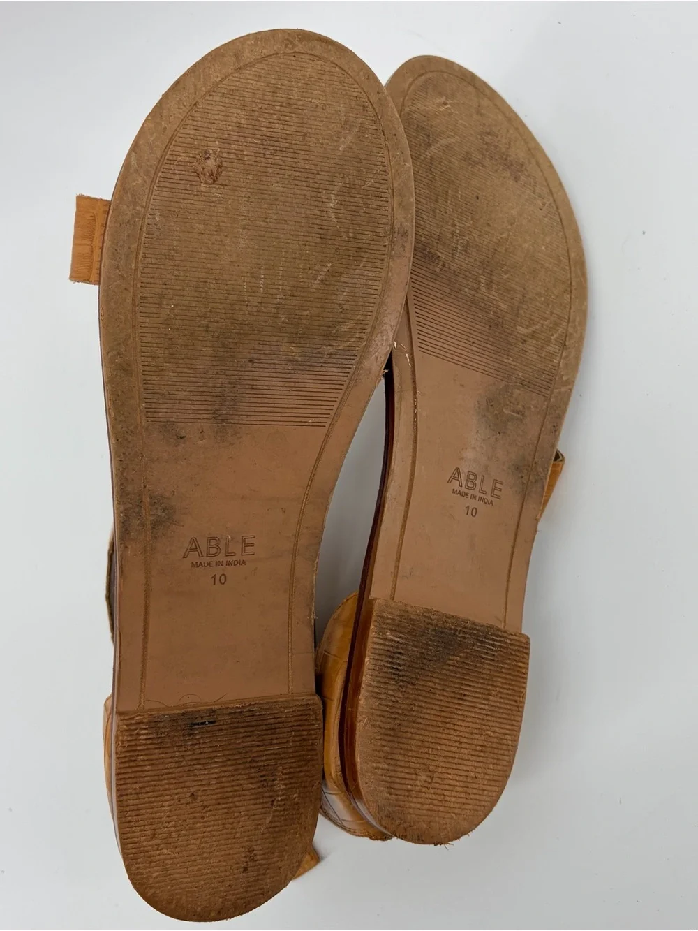 Able Crocodile Embossed Strappy Leather Zip Sandals Tan Women Size 10